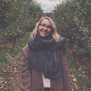 Meet your Posher, Emily